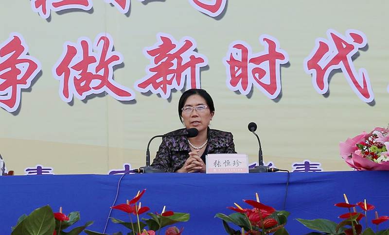 说明: http://www.lzpcc.edu.cn/__local/C/84/84/EE9A666A22905AFCF3B250CEE99_05B673F9_5E4CA.jpg