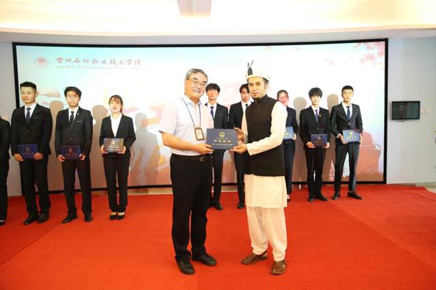 说明: http://www.lzpcc.com.cn/__local/8/B6/A4/88A0D610936BA5B7F38A3C48030_FCC0B22C_11773.jpg