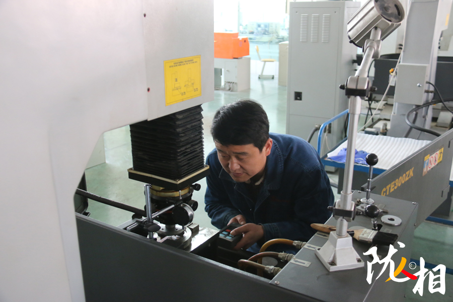 说明: http://www.gscn.com.cn/pic/003/001/333/00300133327_b8eec8e8.jpg